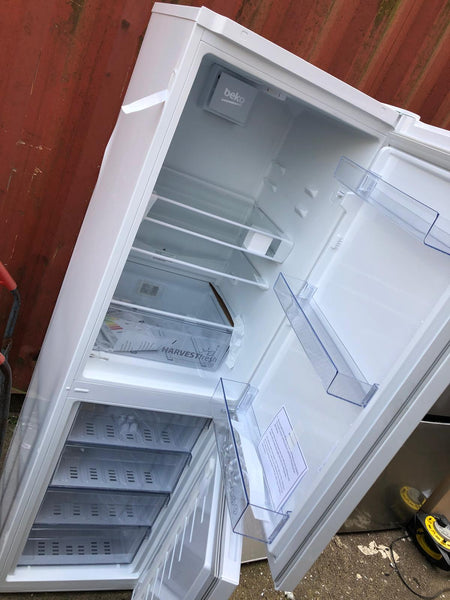 Beko CNG4582VW White Fridge Freezer Harvest Fresh – Safeer Appliances Ltd